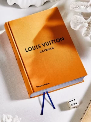 Louis Vuitton Catwalk - Oranje - HOME