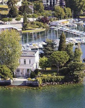 Swiss and Alpine Islands 9783832796990