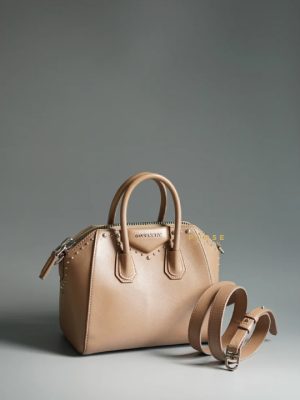 Designertassen - De Essentials 9789036649582