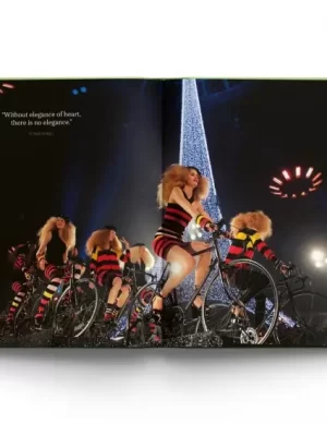 Paris. In Fashion 9781788843133