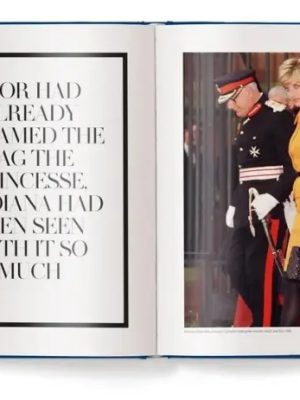 The Ultimate Guide to Dior Bags 9783961717132